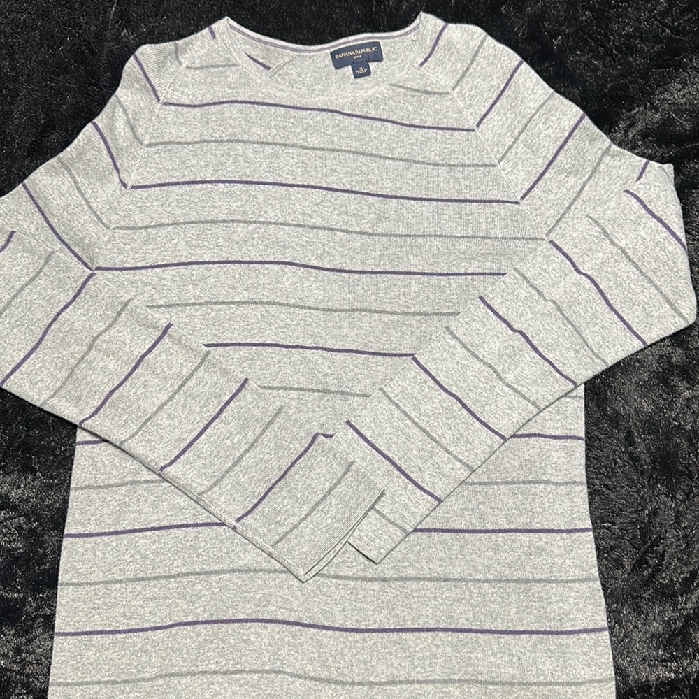 Banana Republic Gray and purple striped long sleeve. Size M